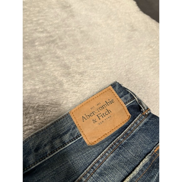 Abercrombie & Fitch Mens 31x32 Denim Jean Distressed Bootcut Straight Button Fly - Picture 10 of 10